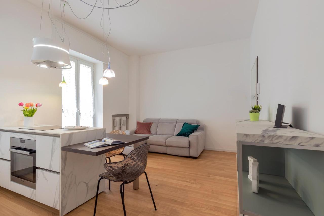 Design Premium Apartment In Center Milan - Homeunity Buitenkant foto