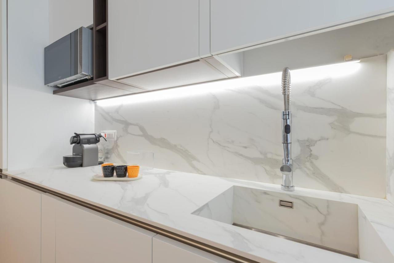 Design Premium Apartment In Center Milan - Homeunity Buitenkant foto