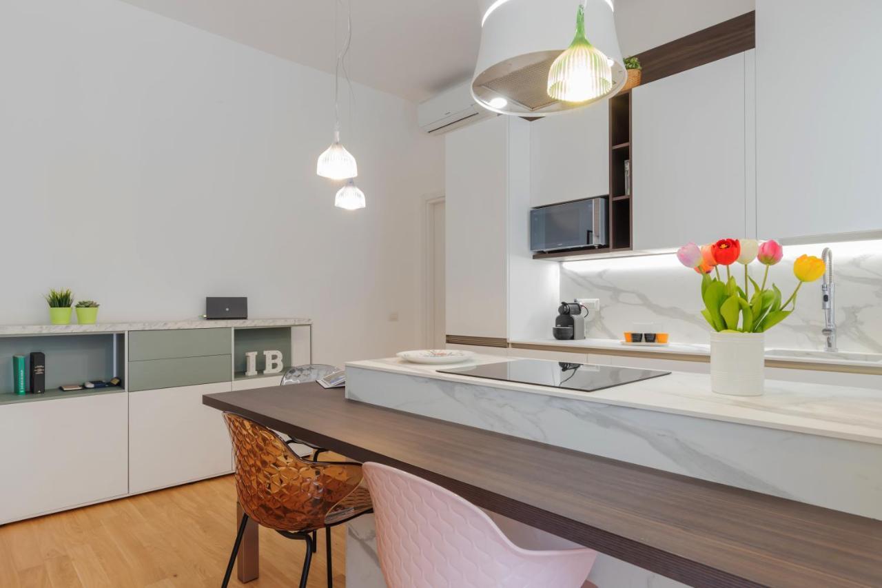 Design Premium Apartment In Center Milan - Homeunity Buitenkant foto